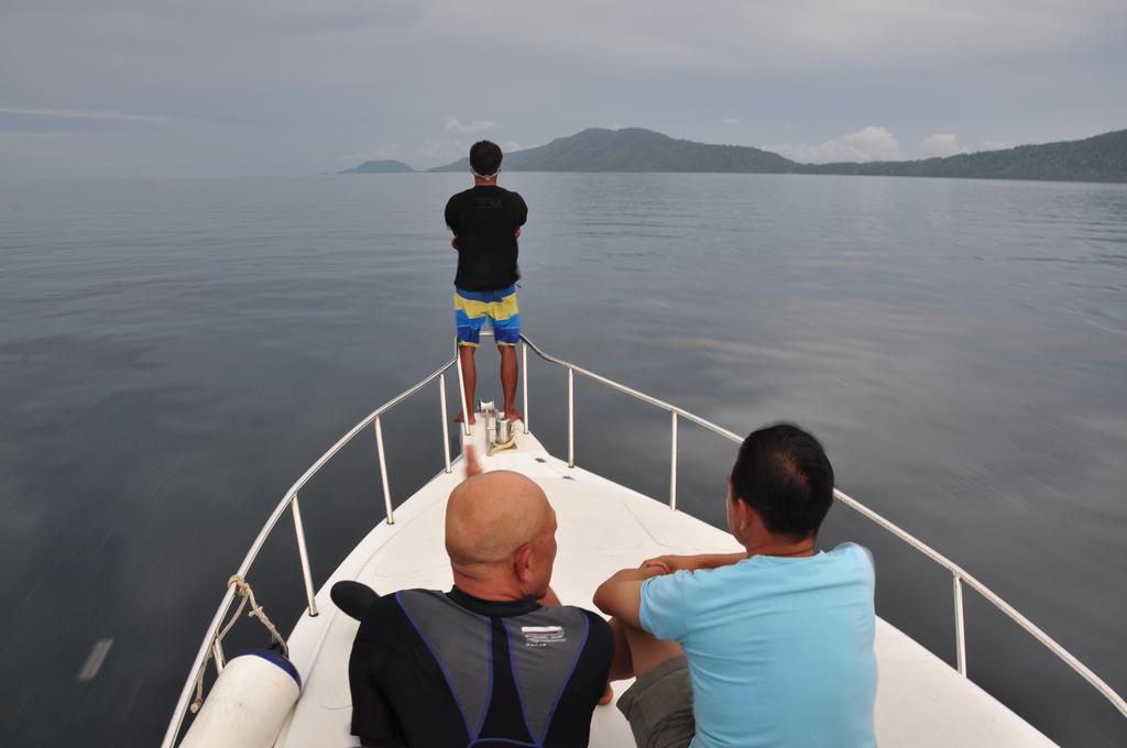 Raja Ampat Dive Resort Tapokreng Luaran gambar