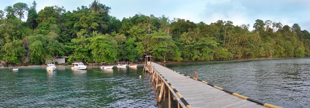 Raja Ampat Dive Resort Tapokreng Luaran gambar