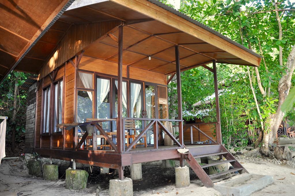 Raja Ampat Dive Resort Tapokreng Luaran gambar