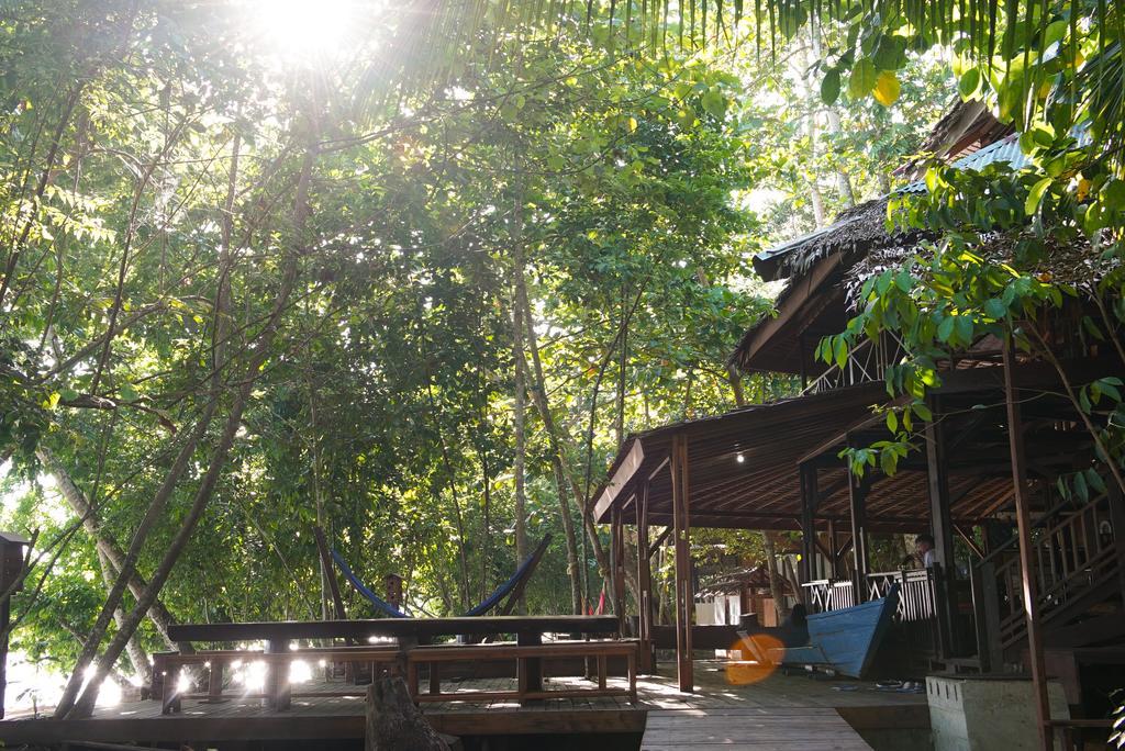 Raja Ampat Dive Resort Tapokreng Luaran gambar